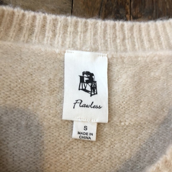 Flawless Crewneck Sweater Rainbow Sleeves - Picture 3 of 8